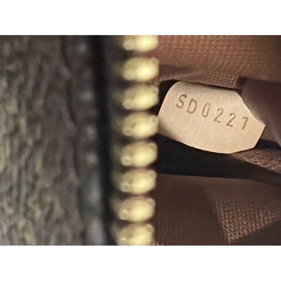 Louis Vuitton Multi Pochette Bag - Picture 10 of 15